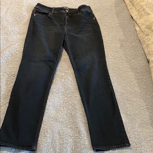 Chico’s So Slimming Size 1.5 Petite Jeans (10P)